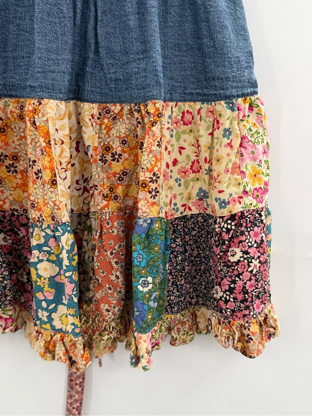 Young Threads Patchwork Floral Denim Skirt Size Medium Boho Prairie Cottagecore - Picture 3 of 10